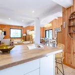 6Br Coastal Villa | Pool | Garden Serenity *
