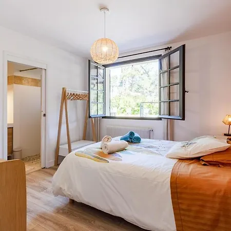 Villa Luxury 6br With Heated Pool, Playground, Garden